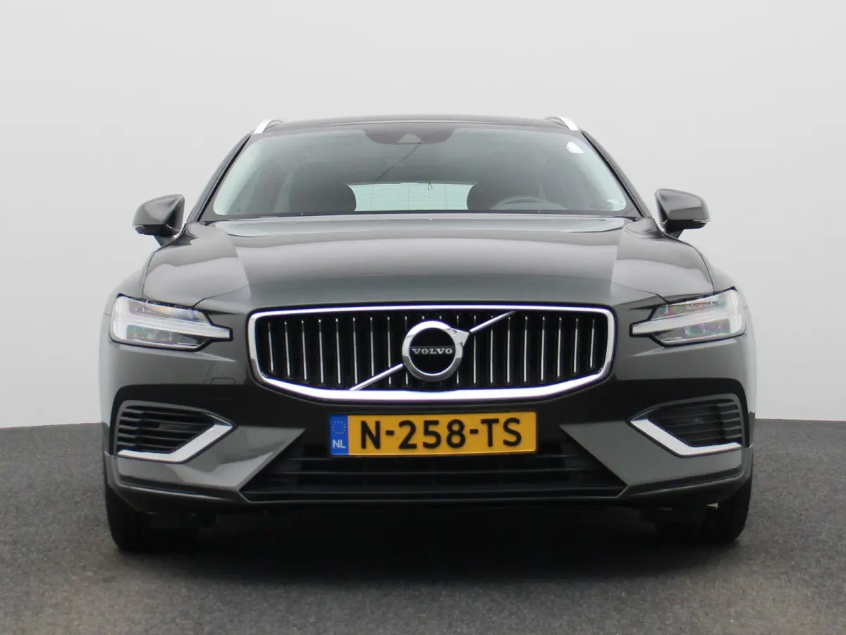 2.0 T6 Recharge AWD Inscription Expression | Stoel + Stuurverwarming | Achteruitrijcamera | Carplay | Virtual | Lane Assist |
