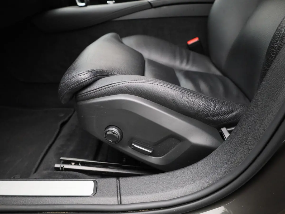2.0 T6 Recharge AWD Inscription Expression | Stoel + Stuurverwarming | Achteruitrijcamera | Carplay | Virtual | Lane Assist |