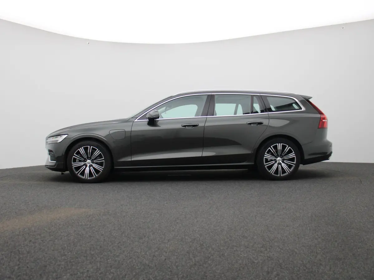 2.0 T6 Recharge AWD Inscription Expression | Stoel + Stuurverwarming | Achteruitrijcamera | Carplay | Virtual | Lane Assist |