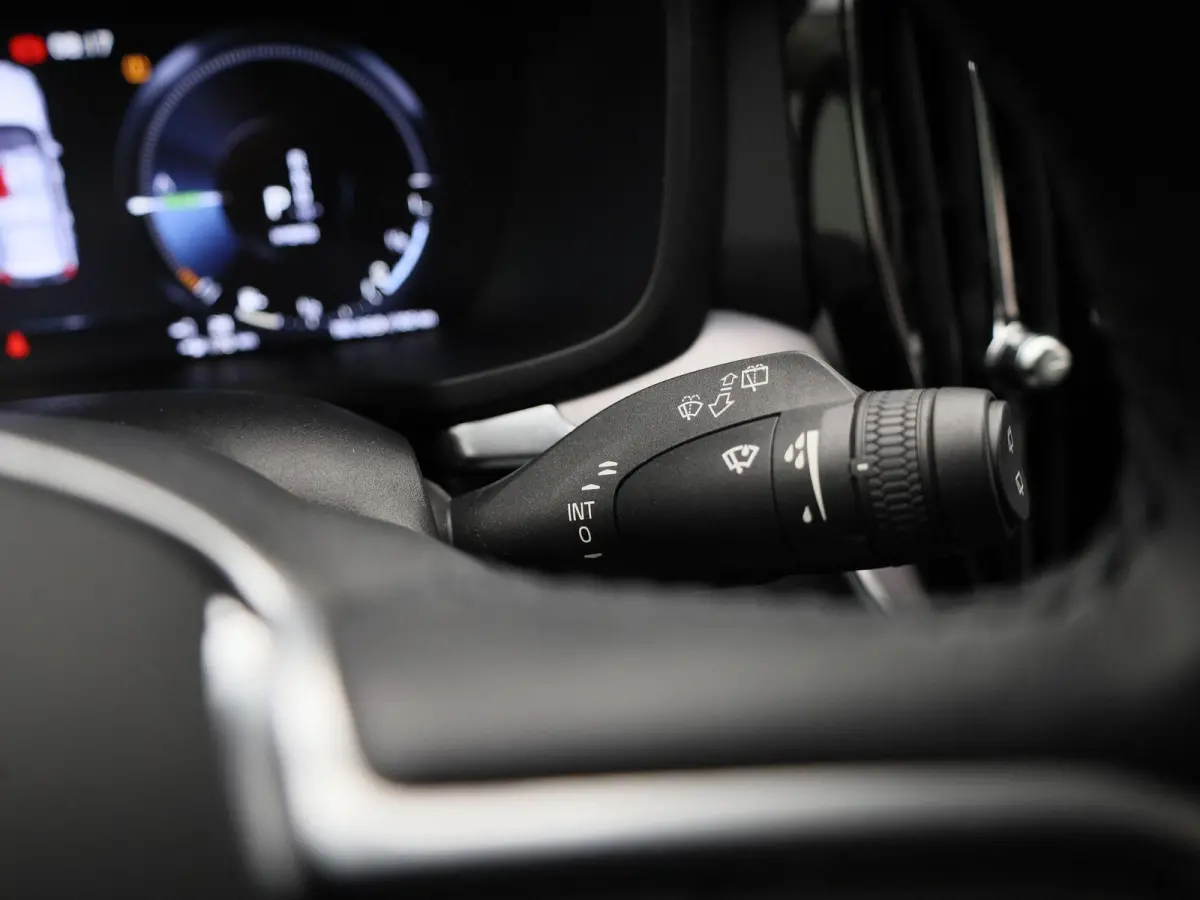 2.0 T6 Recharge AWD Inscription Expression | Stoel + Stuurverwarming | Achteruitrijcamera | Carplay | Virtual | Lane Assist |
