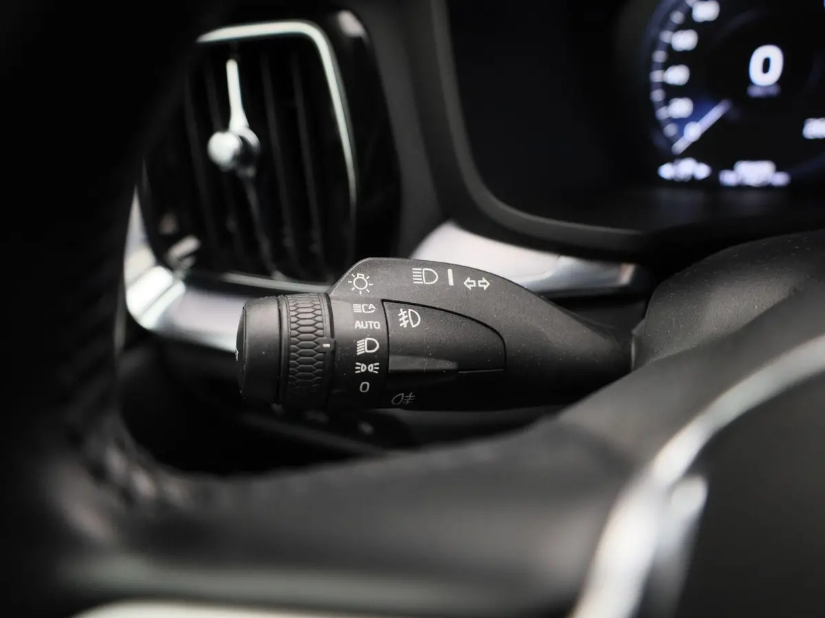 2.0 T6 Recharge AWD Inscription Expression | Stoel + Stuurverwarming | Achteruitrijcamera | Carplay | Virtual | Lane Assist |