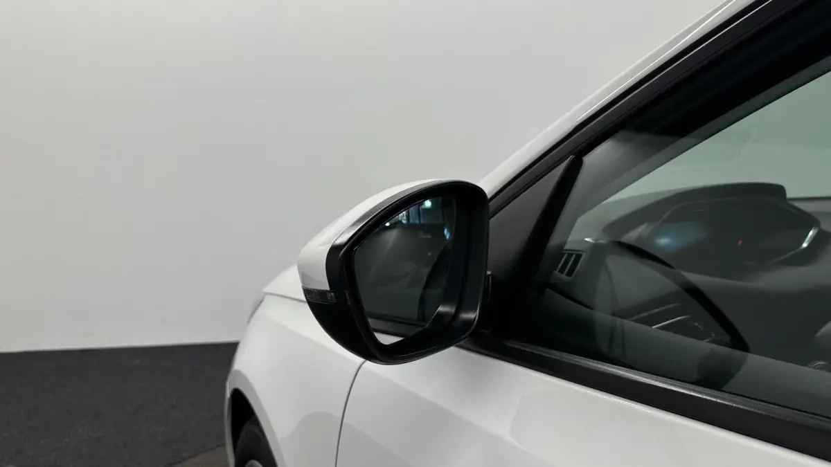 1.2 PureTech Active Pack TREKHAAK NACI LM CARPLAY.