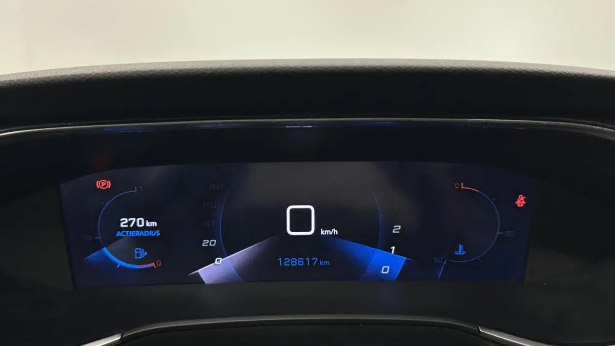 1.2 PureTech Active Pack TREKHAAK NACI LM CARPLAY.
