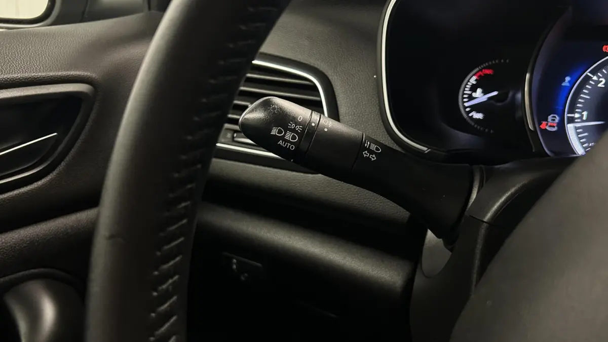 1.3 TCe GT-LINE NAVI CAMERA CARPLAY ECC CRUISE LM.