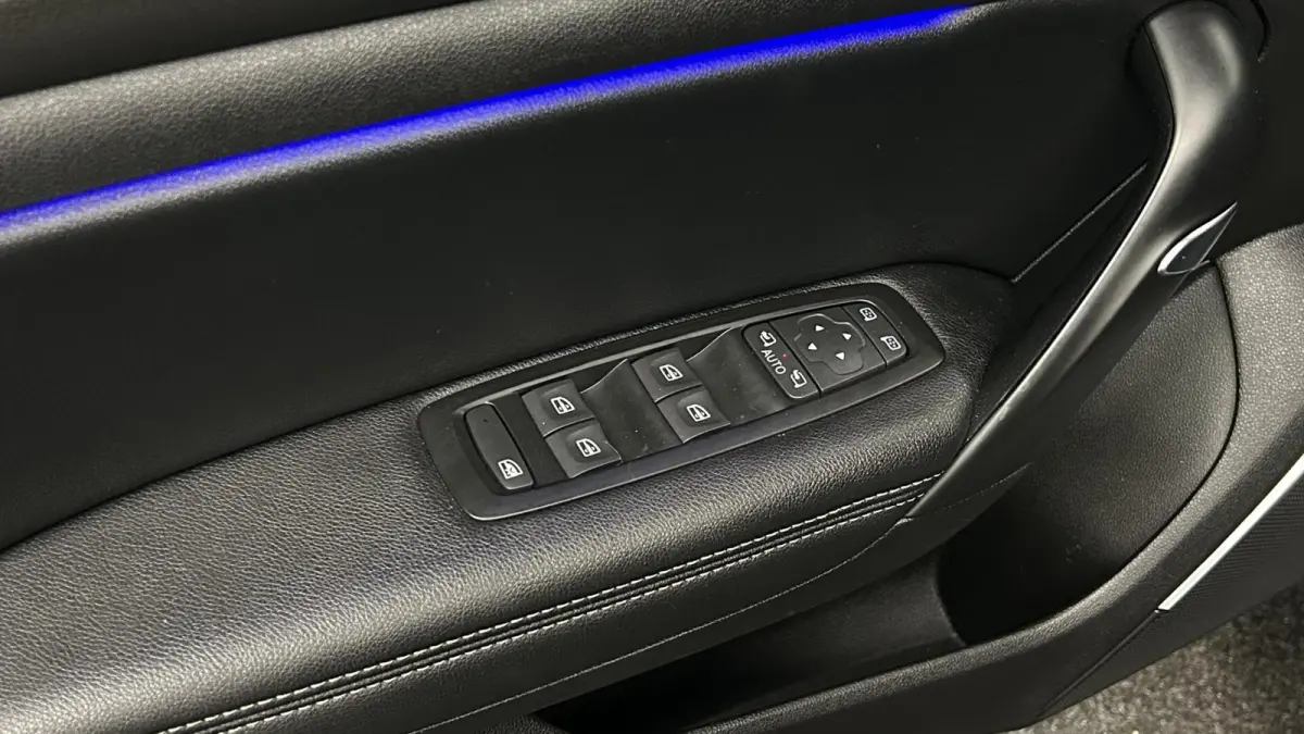 1.3 TCe GT-LINE NAVI CAMERA CARPLAY ECC CRUISE LM.