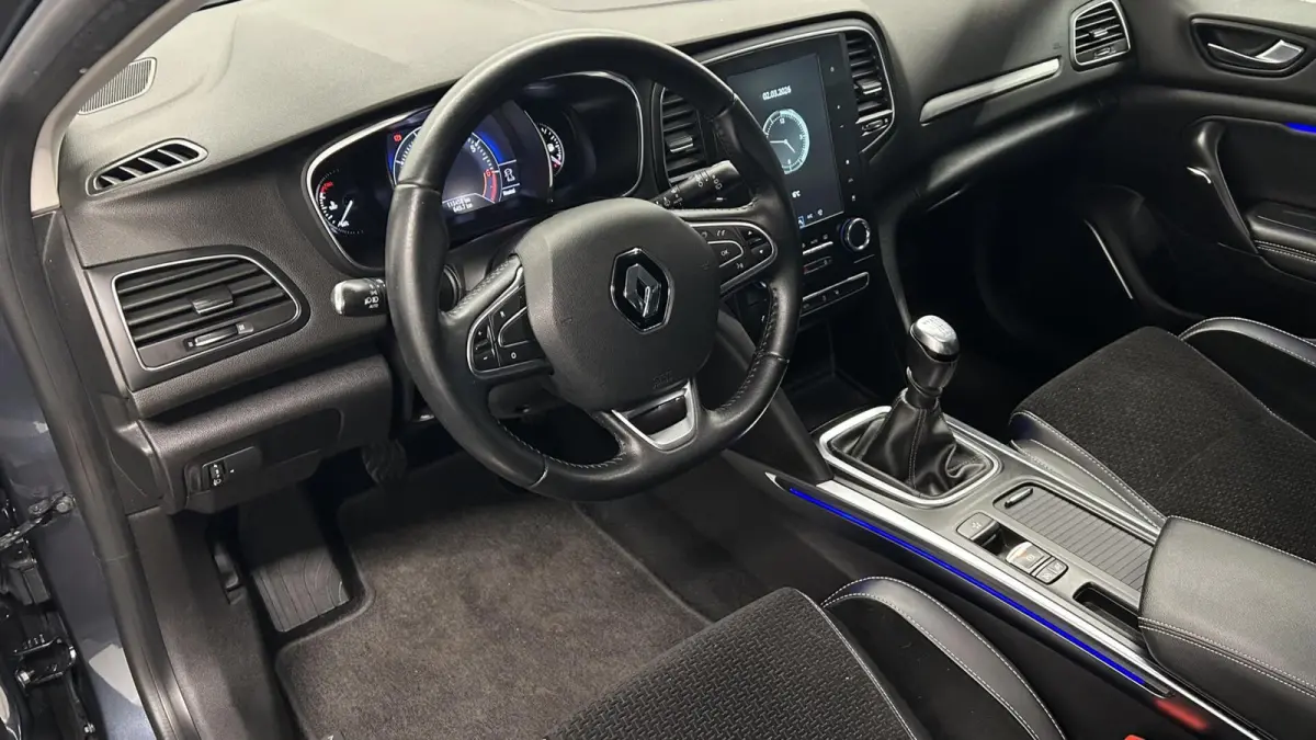 1.3 TCe GT-LINE NAVI CAMERA CARPLAY ECC CRUISE LM.