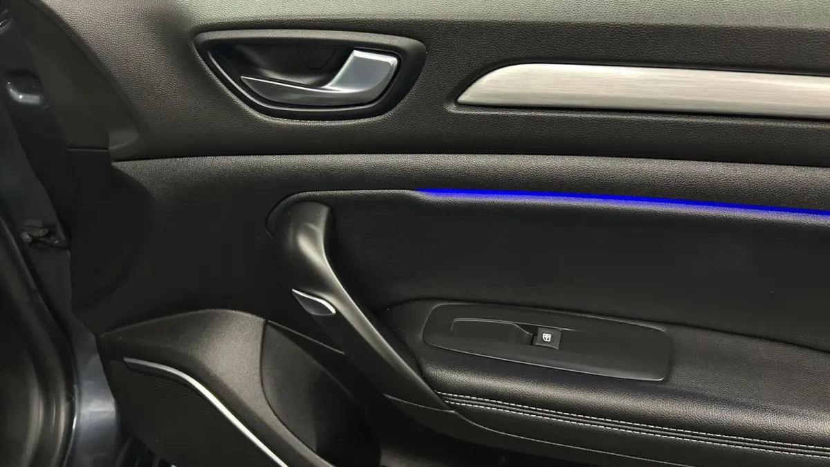 1.3 TCe GT-LINE NAVI CAMERA CARPLAY ECC CRUISE LM.