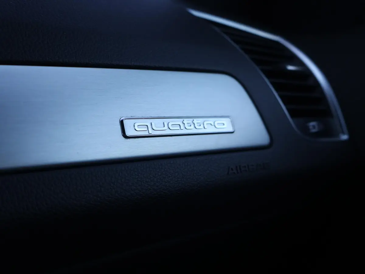 2.0 TFSI 224 PK S-LINE AUT. QUATTRO SPORT EDITION + 19 INCH | STOELVERW. | NAVIGATIE