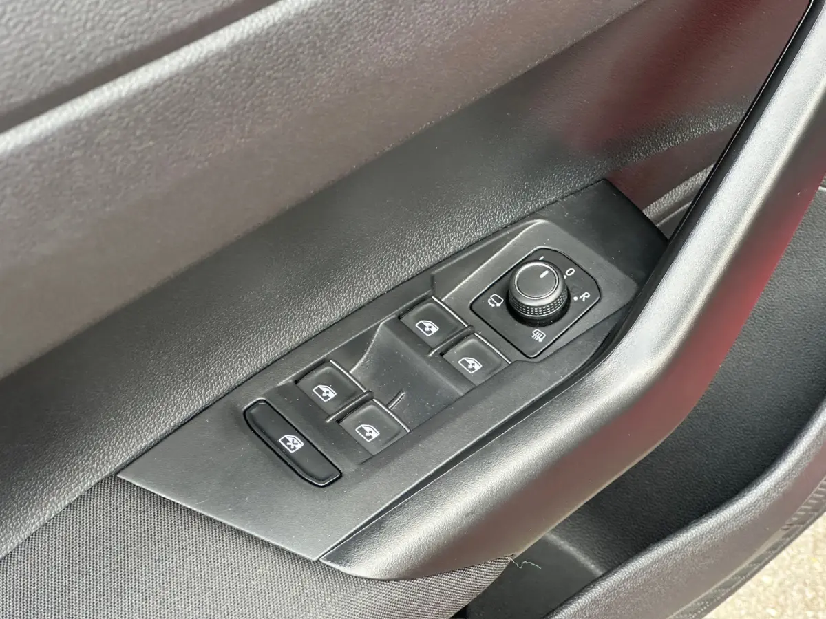 1.0 TSI DSG Style | Virtual | Stoelverwarming | Climate | Led IQ | 4-Season | Rijklaar incl. garantie
