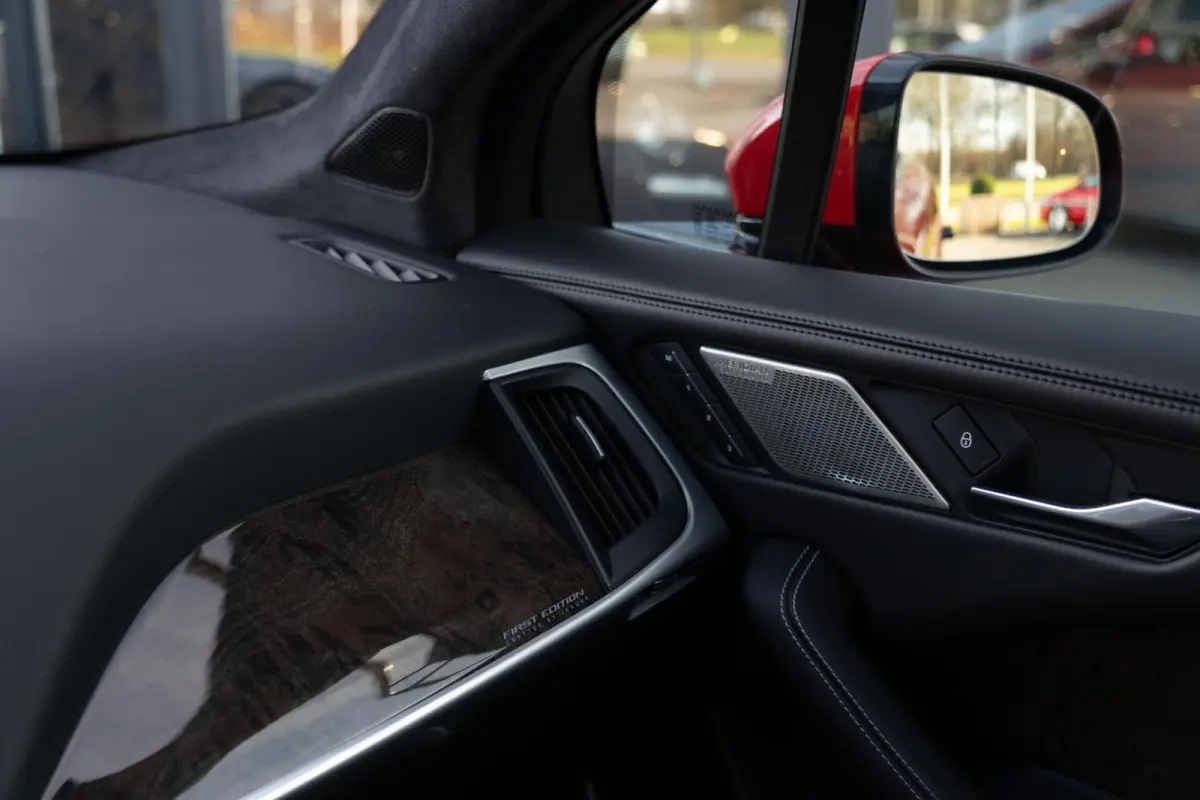 EV400 AWD First Edition 90 kWh|1ste Eig|BTW|NP €103.445,-|Meridian|CarPlay|Panoramadak|Carbon|Full Option|Dealer Onderhouden