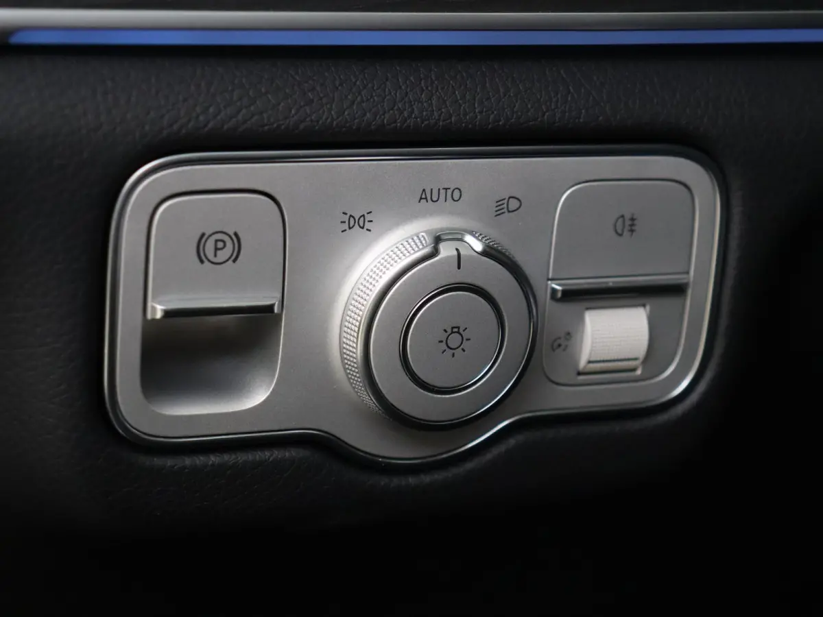 400 e 4MATIC AMG Line /Memory /HUD /Burmester /Rijassistentiepakket Plus /Elek Trekhaak