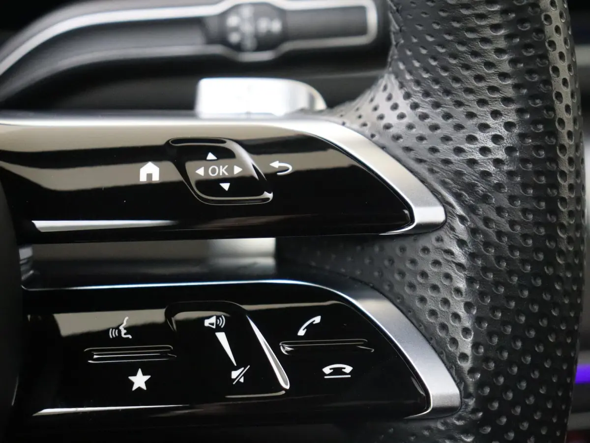 400 e 4MATIC AMG Line /Memory /HUD /Burmester /Rijassistentiepakket Plus /Elek Trekhaak
