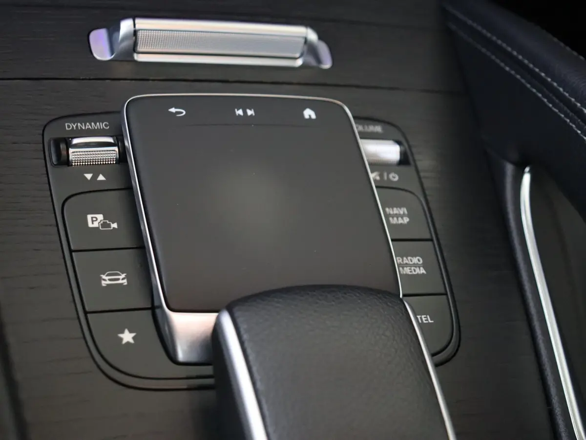 400 e 4MATIC AMG Line /Memory /HUD /Burmester /Rijassistentiepakket Plus /Elek Trekhaak