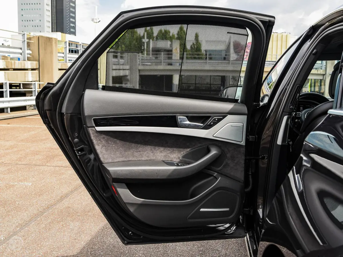 3.0 TDI quattro Pro Line+ | Facelift | Schuifdak | Matrix LED | Luchtvering | Trekhaak | ACC | Dealeronderhouden | 1e Eig. | 20"