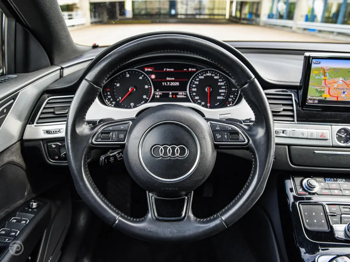 3.0 TDI quattro Pro Line+ | Facelift | Schuifdak | Matrix LED | Luchtvering | Trekhaak | ACC | Dealeronderhouden | 1e Eig. | 20"