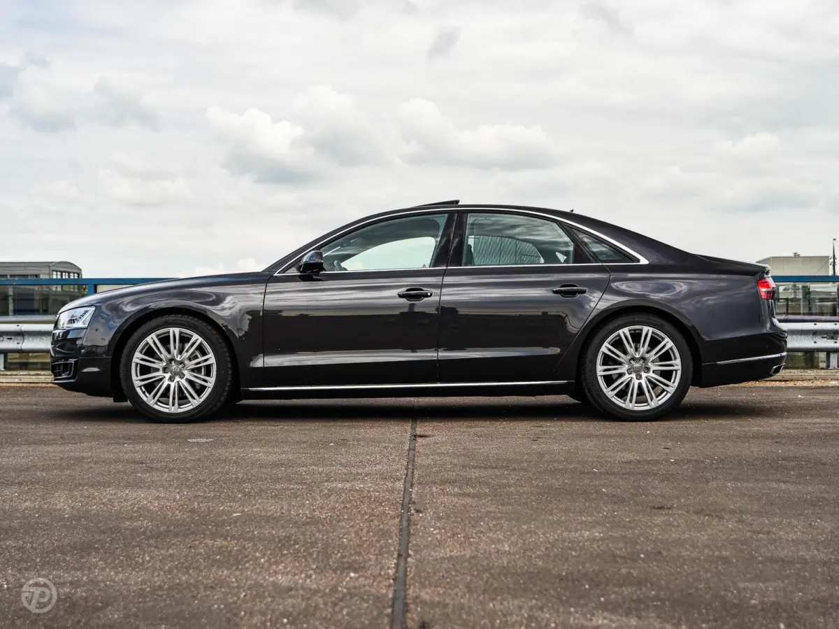 3.0 TDI quattro Pro Line+ | Facelift | Schuifdak | Matrix LED | Luchtvering | Trekhaak | ACC | Dealeronderhouden | 1e Eig. | 20"