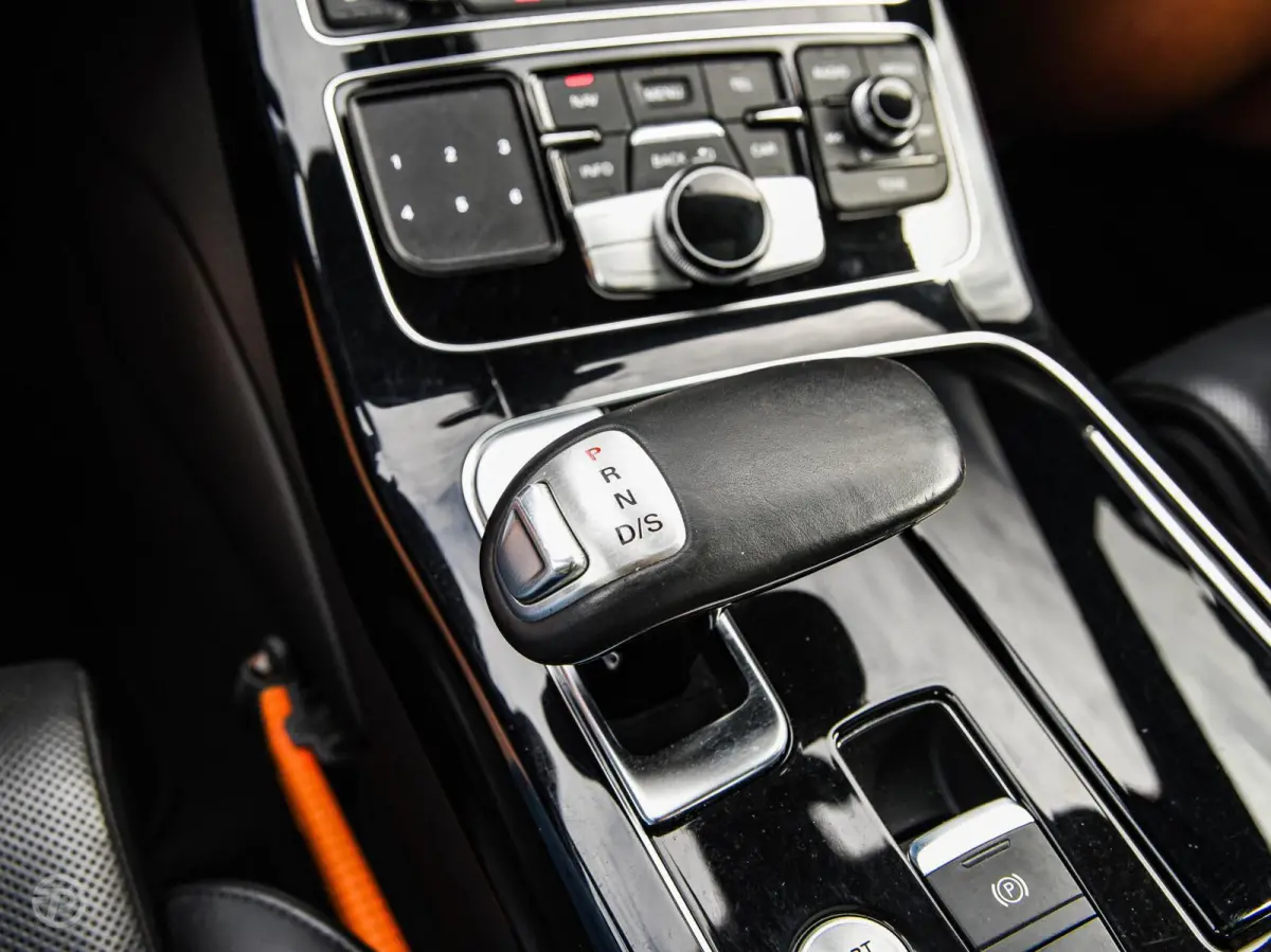 3.0 TDI quattro Pro Line+ | Facelift | Schuifdak | Matrix LED | Luchtvering | Trekhaak | ACC | Dealeronderhouden | 1e Eig. | 20"