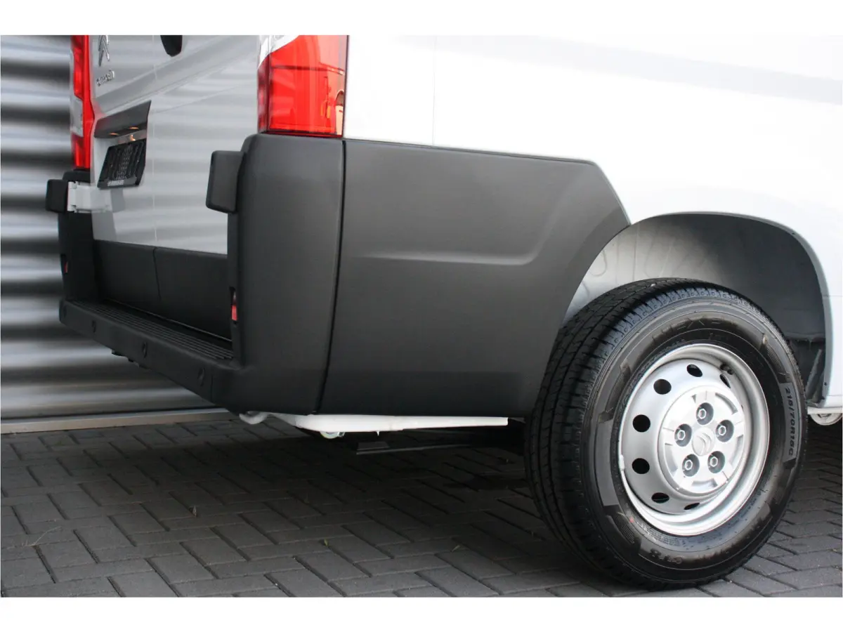 2.2 BLUEHDI 140PK L3H2 3.3T | € 7.300,- Voorraad Voordeel / NAVI / CLIMA / LED / PDC / BLUETOOTH / CRUISECONTROL / DIRECT LEVERBAAR !!