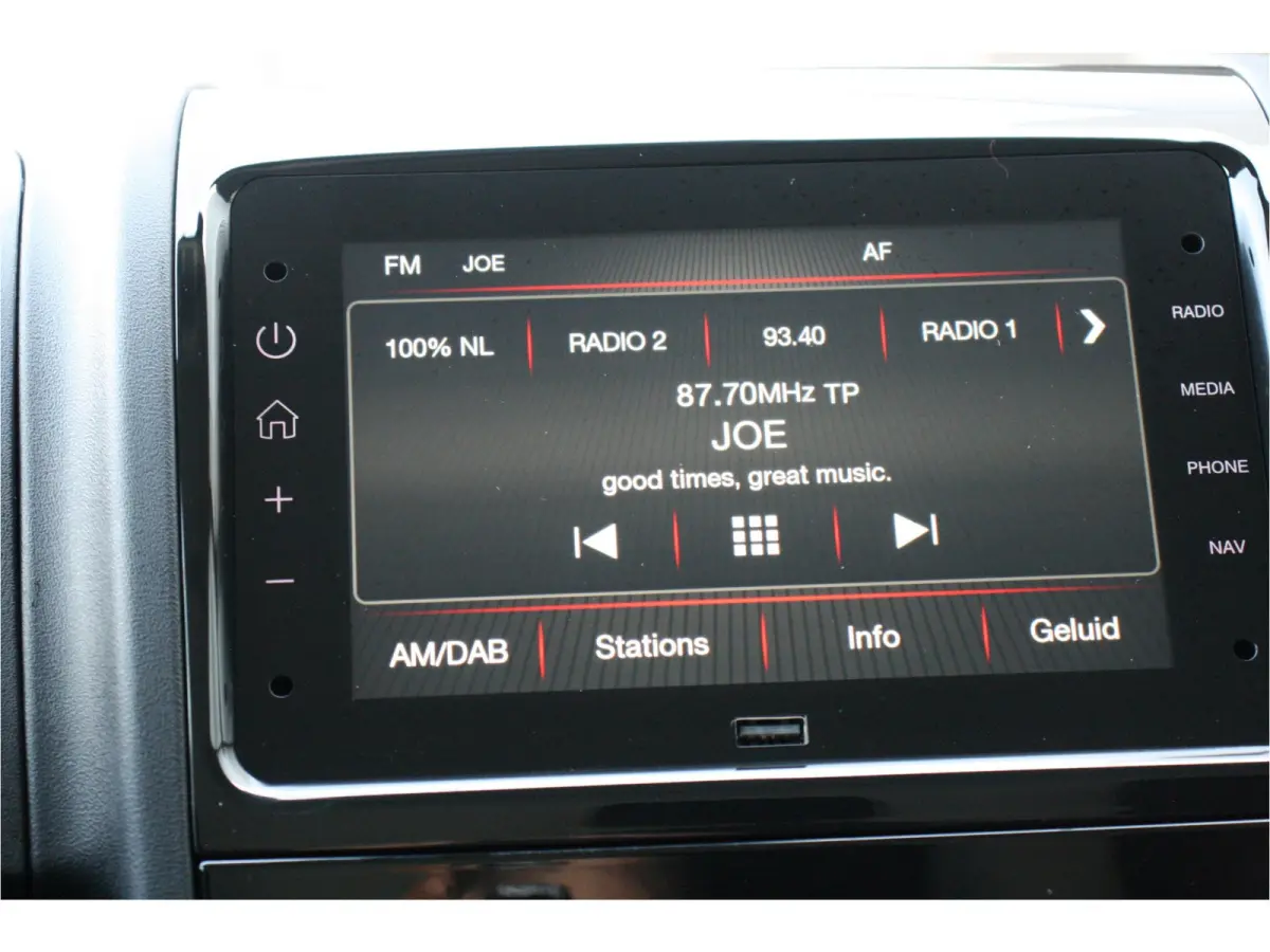 2.2 BLUEHDI 140PK L3H2 3.3T | € 7.300,- Voorraad Voordeel / NAVI / CLIMA / LED / PDC / BLUETOOTH / CRUISECONTROL / DIRECT LEVERBAAR !!