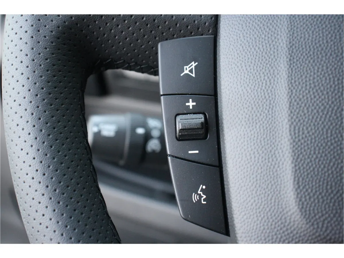 2.2 BLUEHDI 140PK L3H2 3.3T | € 7.300,- Voorraad Voordeel / NAVI / CLIMA / LED / PDC / BLUETOOTH / CRUISECONTROL / DIRECT LEVERBAAR !!