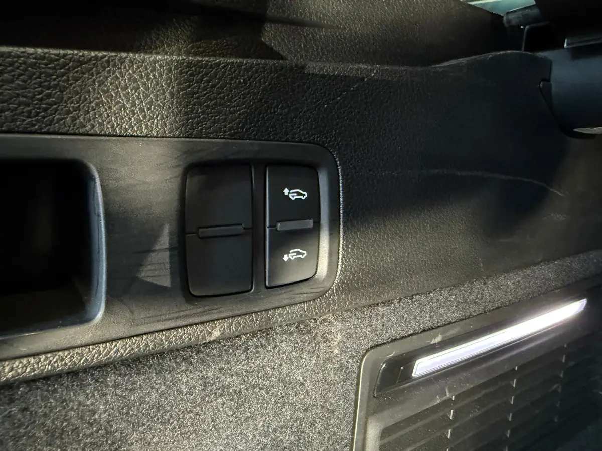 55 TFSI e S tronic quattro S line bus. Panorama schuif Head Up Black Optic