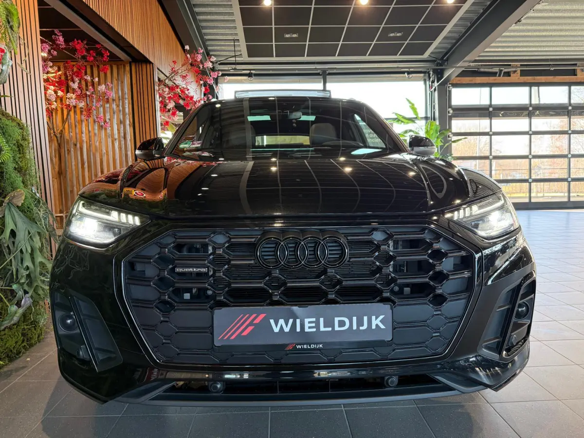 55 TFSI e S tronic quattro S line bus. Panorama schuif Head Up Black Optic