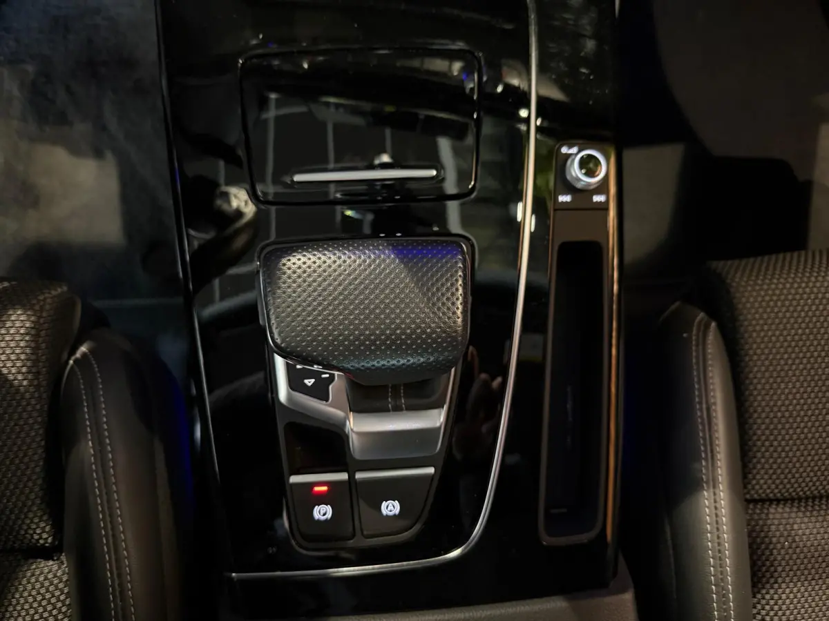 55 TFSI e S tronic quattro S line bus. Panorama schuif Head Up Black Optic