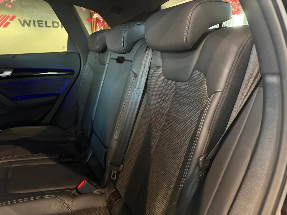 55 TFSI e S tronic quattro S line bus. Panorama schuif Head Up Black Optic