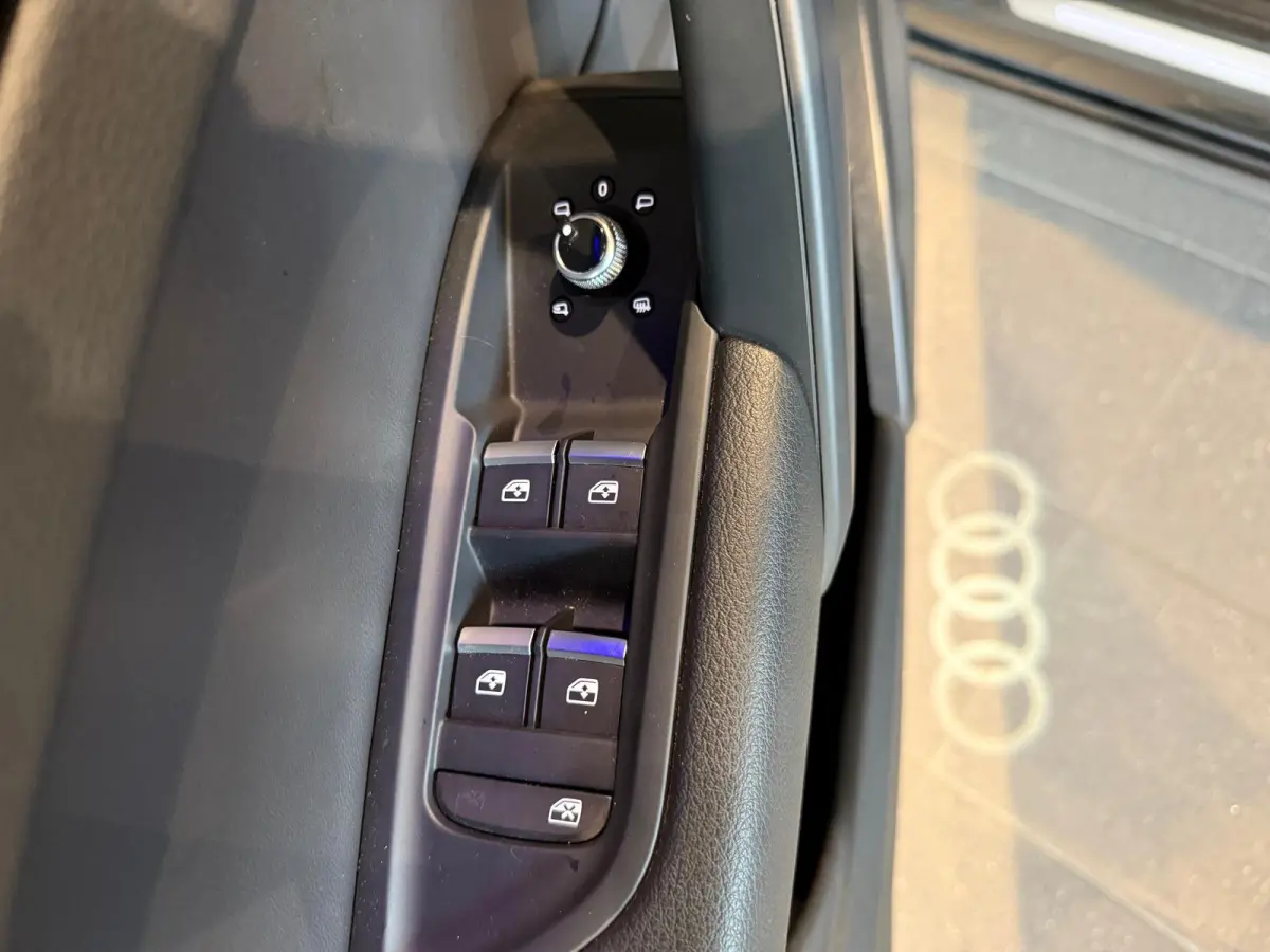 55 TFSI e S tronic quattro S line bus. Panorama schuif Head Up Black Optic