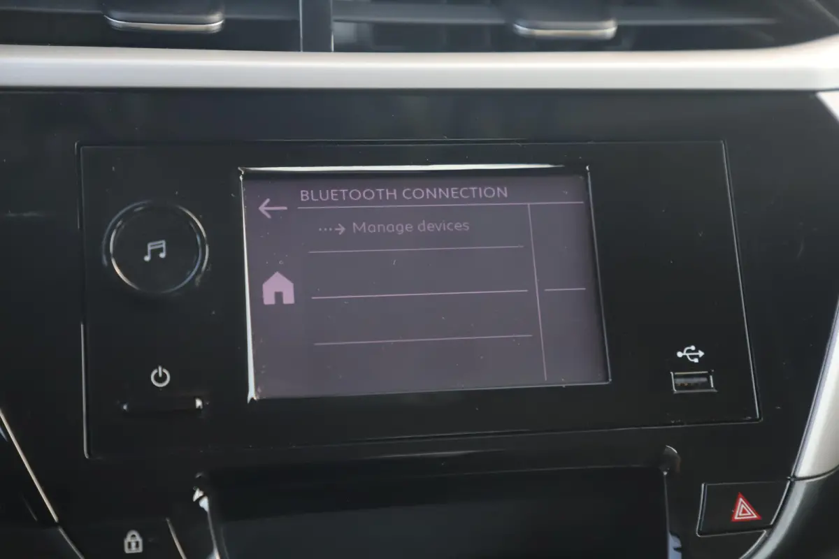 1.2 Edition NIEUWE DB RIEM! Radio Bluetooth Airco Cruise Control Rijstrooksensor Peperoncino Red Metallic!