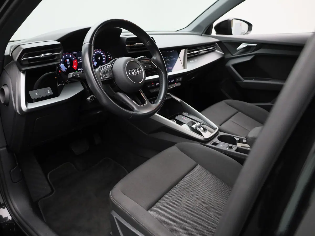 30 TFSI AUTOMAAT | Adaptieve Cruise Controle | PDC Voor/Achter | Keyless start | Apple carplay / Android Auto |