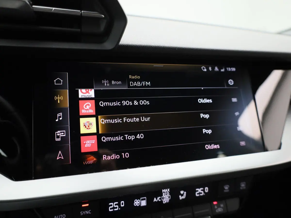 30 TFSI AUTOMAAT | Adaptieve Cruise Controle | PDC Voor/Achter | Keyless start | Apple carplay / Android Auto |