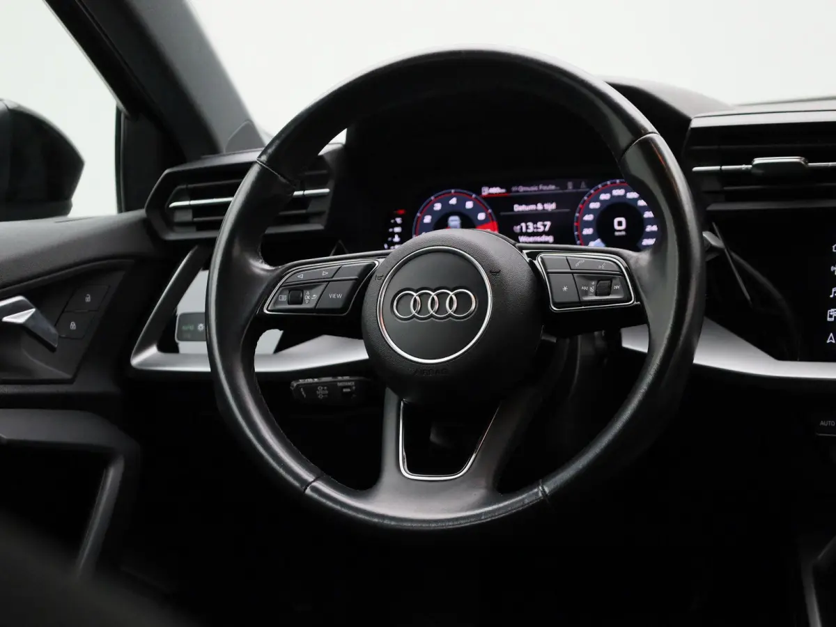 30 TFSI AUTOMAAT | Adaptieve Cruise Controle | PDC Voor/Achter | Keyless start | Apple carplay / Android Auto |