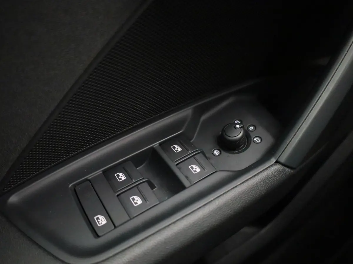 30 TFSI AUTOMAAT | Adaptieve Cruise Controle | PDC Voor/Achter | Keyless start | Apple carplay / Android Auto |