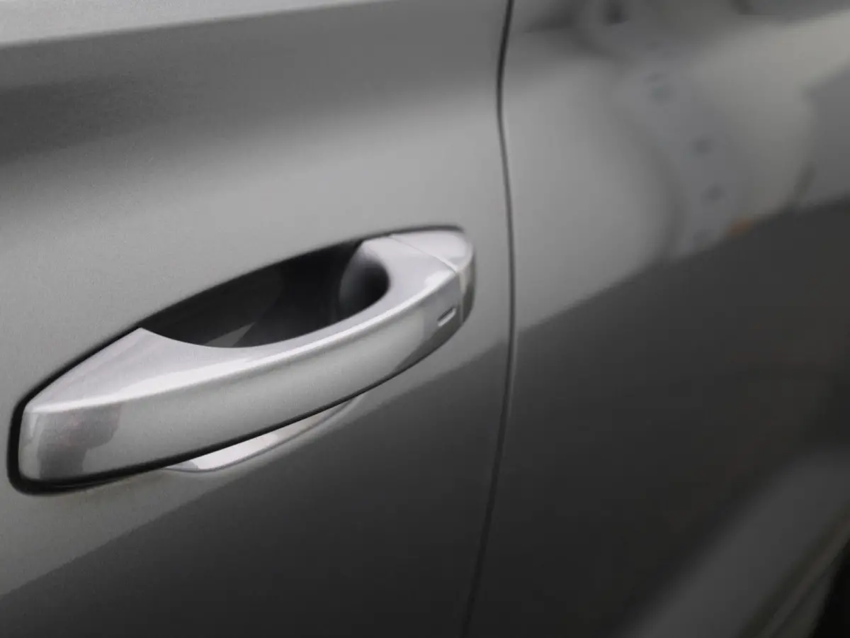 1.5 TSI Ambition | Automaat | Panoramadak | Stoel + Stuur Verwarming | Achteruitrij Camera | LED Koplampen |
