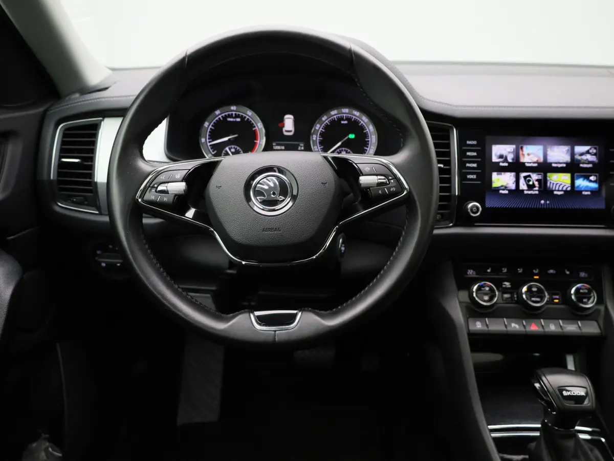 1.5 TSI Ambition | Automaat | Panoramadak | Stoel + Stuur Verwarming | Achteruitrij Camera | LED Koplampen |