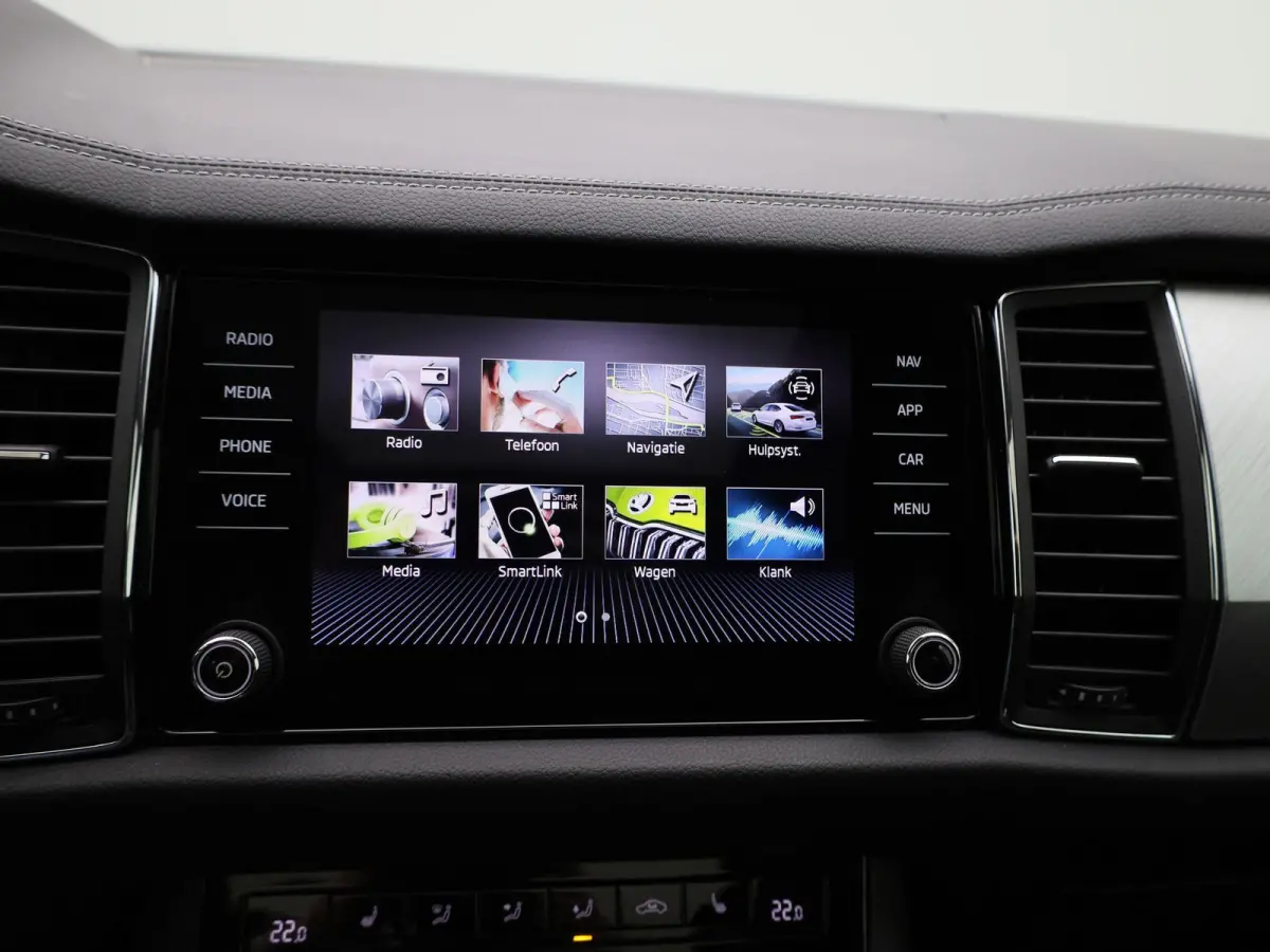 1.5 TSI Ambition | Automaat | Panoramadak | Stoel + Stuur Verwarming | Achteruitrij Camera | LED Koplampen |