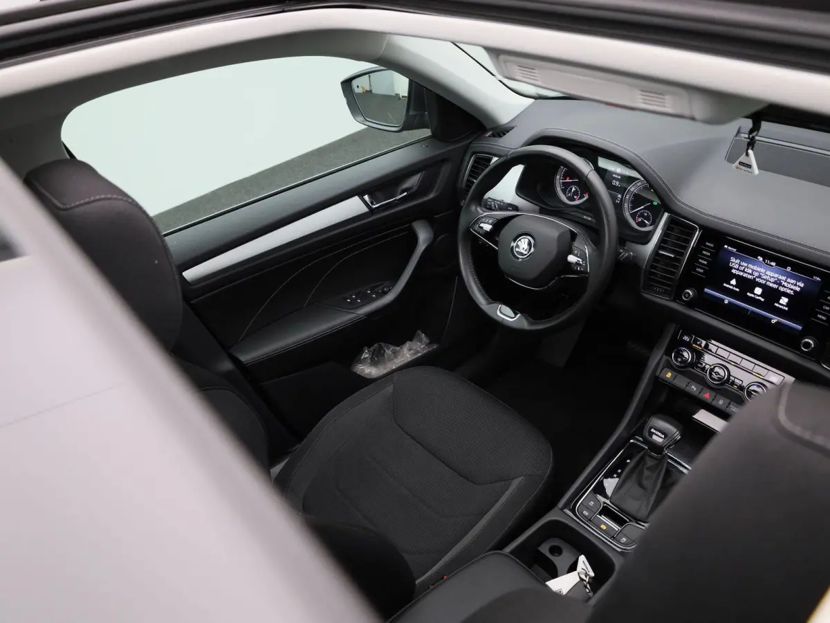 1.5 TSI Ambition | Automaat | Panoramadak | Stoel + Stuur Verwarming | Achteruitrij Camera | LED Koplampen |