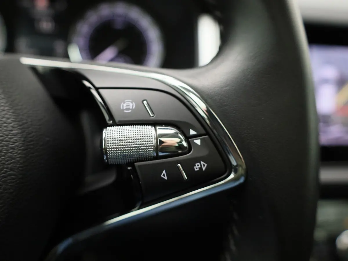 1.5 TSI Ambition | Automaat | Panoramadak | Stoel + Stuur Verwarming | Achteruitrij Camera | LED Koplampen |