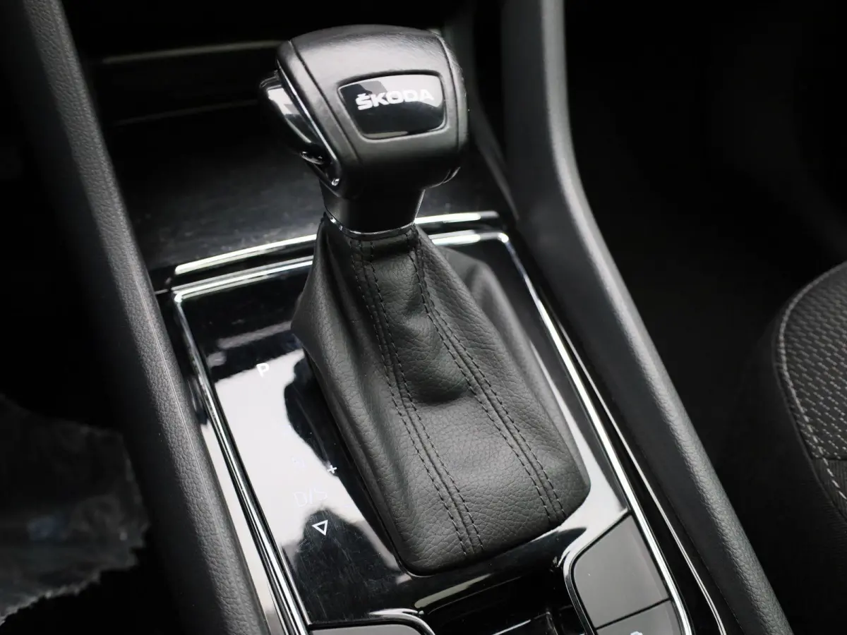 1.5 TSI Ambition | Automaat | Panoramadak | Stoel + Stuur Verwarming | Achteruitrij Camera | LED Koplampen |