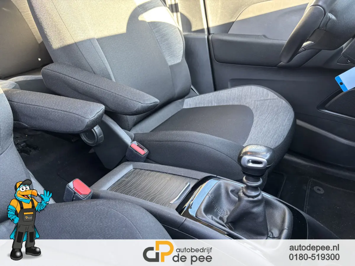 1.2 PureTech Business GARANTIE/7-PERS/CARPLAY/CLIMA/CRUISE/NAVI rijklaarprijs!
