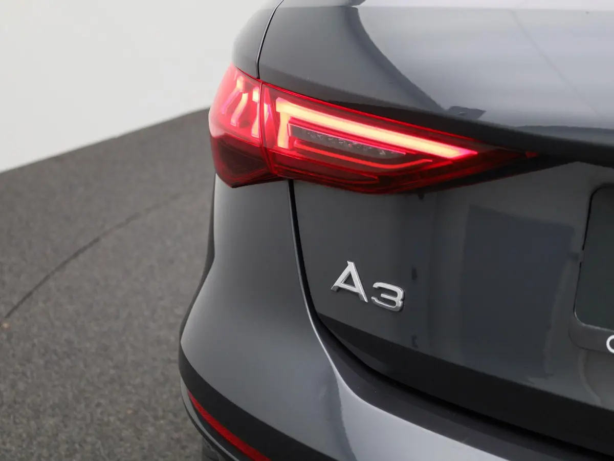 40 TFSI e Advanced edition | Automaat | 204PK | Lederen Bekleding | Schuif/Kanteldak | Virtual Cockpit | Stoelverwarming | Parkeersensoren |