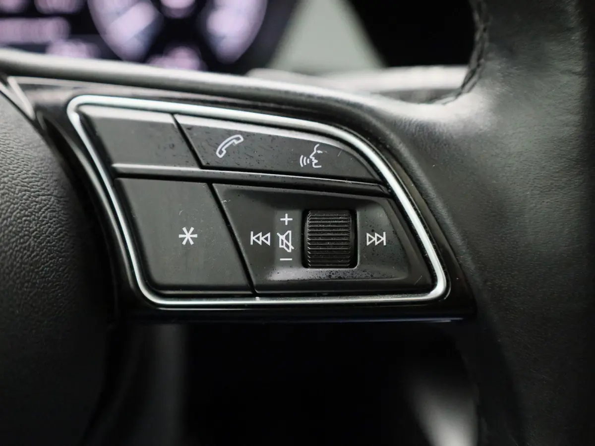 40 TFSI e Advanced edition | Automaat | 204PK | Lederen Bekleding | Schuif/Kanteldak | Virtual Cockpit | Stoelverwarming | Parkeersensoren |