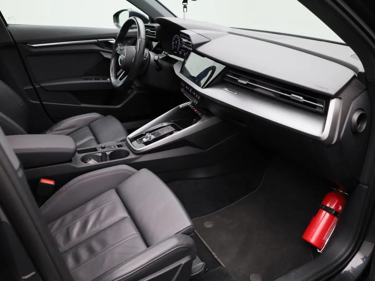 40 TFSI e Advanced edition | Automaat | 204PK | Lederen Bekleding | Schuif/Kanteldak | Virtual Cockpit | Stoelverwarming | Parkeersensoren |