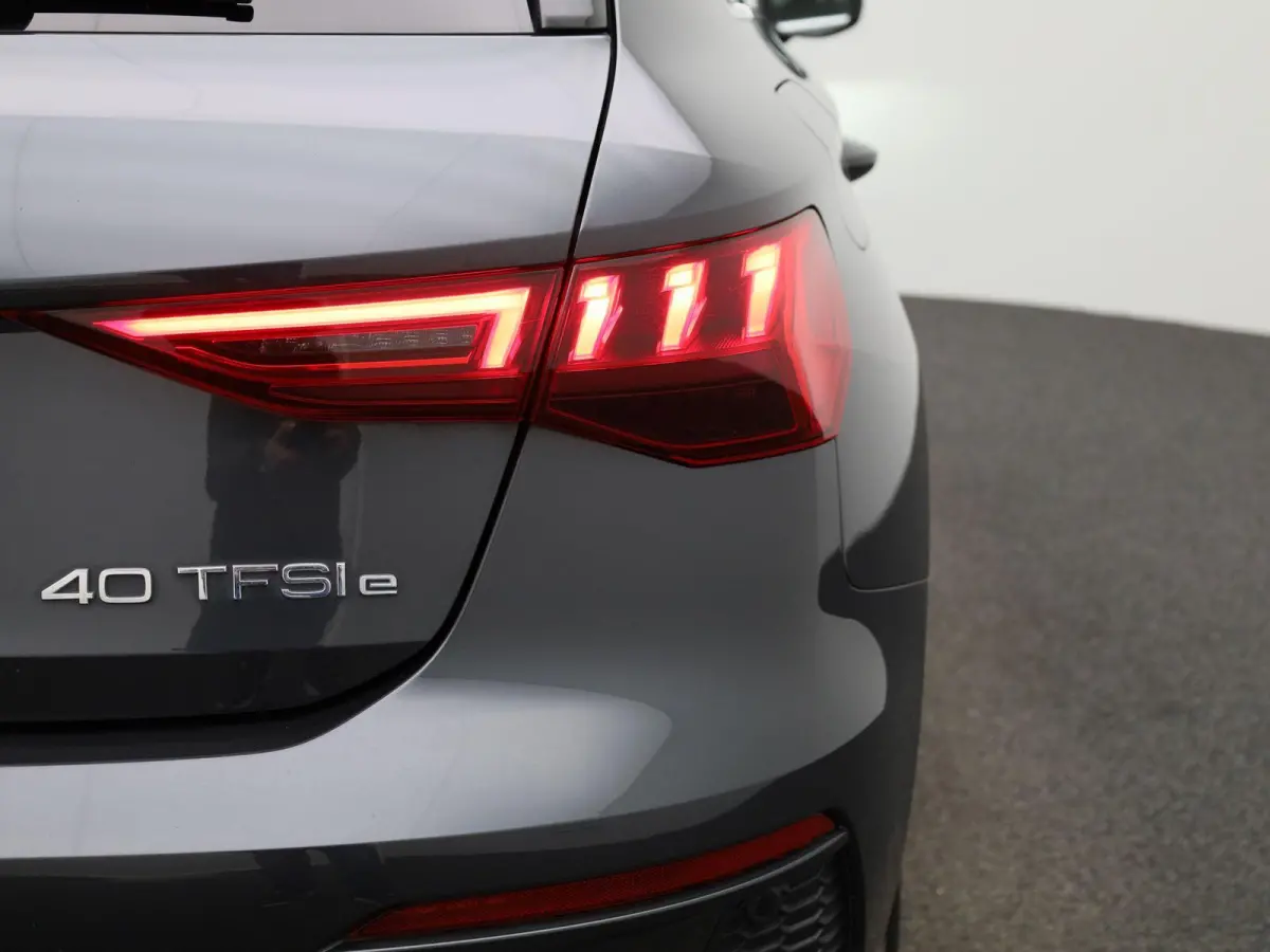 40 TFSI e Advanced edition | Automaat | 204PK | Lederen Bekleding | Schuif/Kanteldak | Virtual Cockpit | Stoelverwarming | Parkeersensoren |