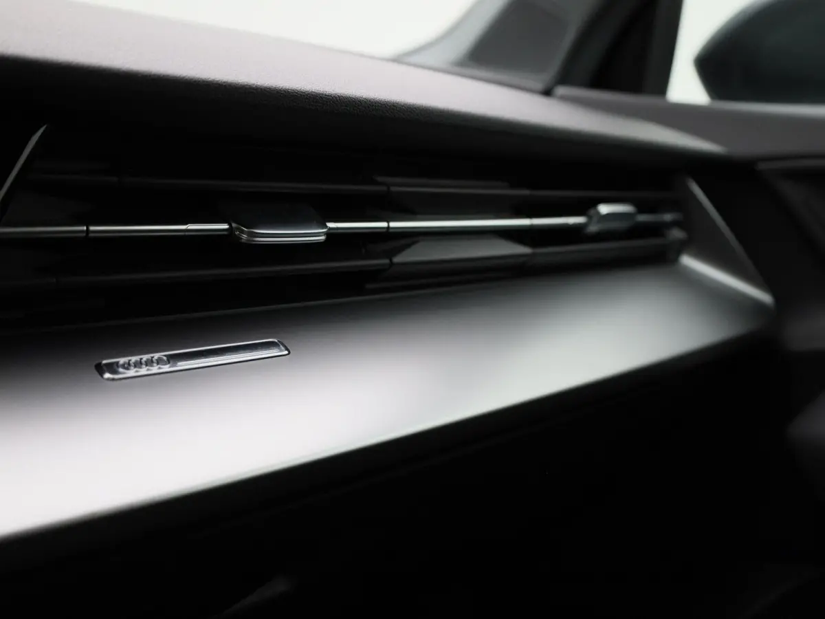 40 TFSI e Advanced edition | Automaat | 204PK | Lederen Bekleding | Schuif/Kanteldak | Virtual Cockpit | Stoelverwarming | Parkeersensoren |