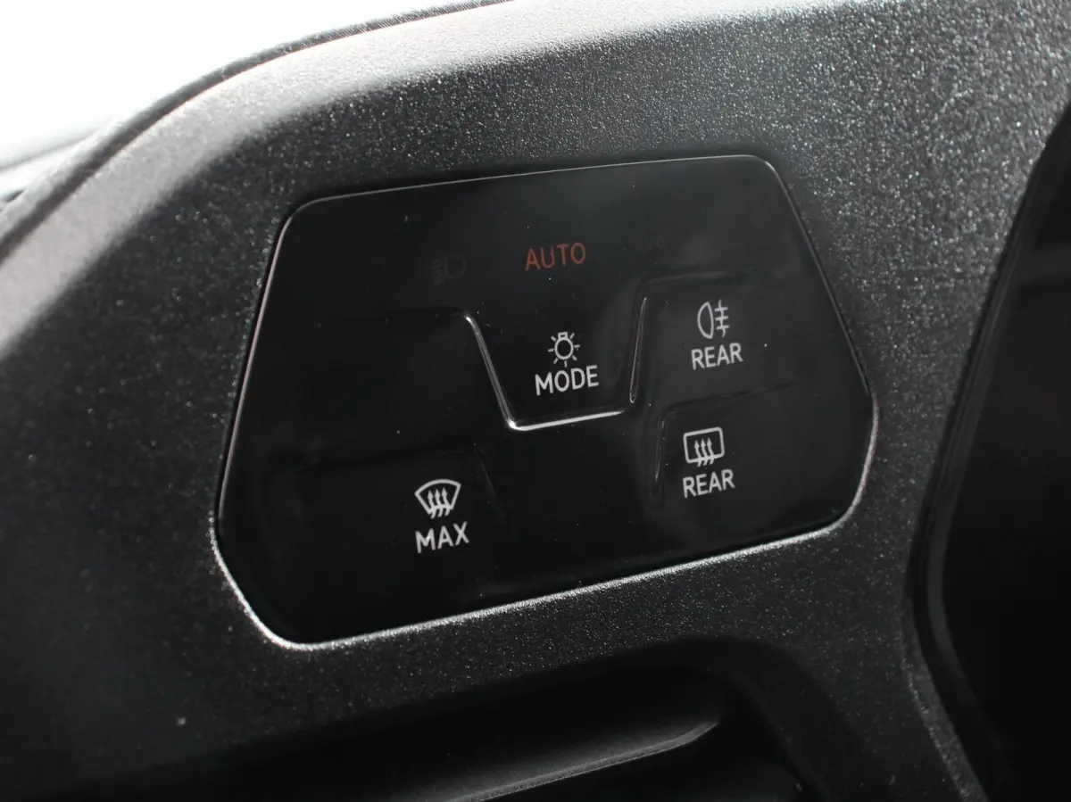 2.0 TDI Style Automaat Airco Bluetooth Cruise Control Carplay