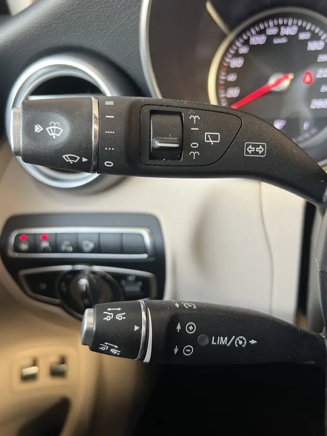 350e 4MATIC Ambition Hybride | LEDER | TREKHAAK | SCHUIF/KANTELDAK | 360 CAMERA | NAVI | ADAPTIVE CRUISE CONTROL | PDC V+A | CLIMATE CONTROL | LMV 19'' | STOELVERWARMING | LED | BLUETOOTH