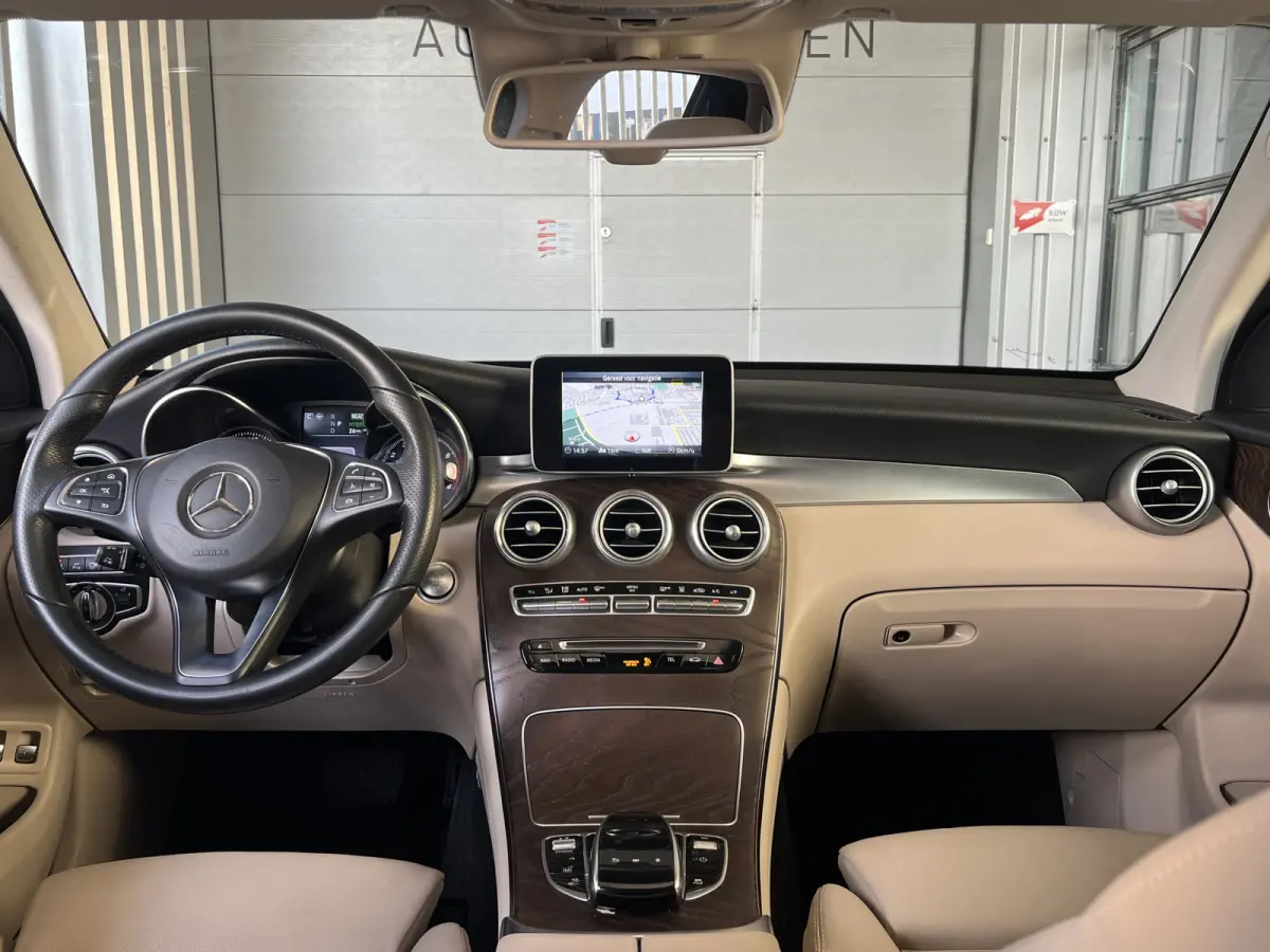 350e 4MATIC Ambition Hybride | LEDER | TREKHAAK | SCHUIF/KANTELDAK | 360 CAMERA | NAVI | ADAPTIVE CRUISE CONTROL | PDC V+A | CLIMATE CONTROL | LMV 19'' | STOELVERWARMING | LED | BLUETOOTH