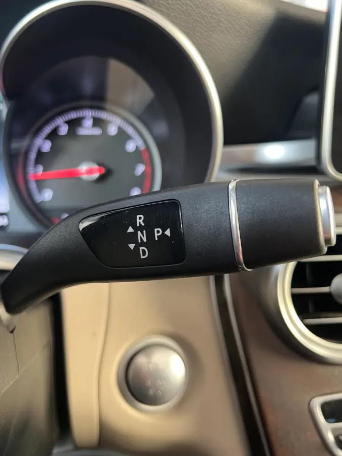 350e 4MATIC Ambition Hybride | LEDER | TREKHAAK | SCHUIF/KANTELDAK | 360 CAMERA | NAVI | ADAPTIVE CRUISE CONTROL | PDC V+A | CLIMATE CONTROL | LMV 19'' | STOELVERWARMING | LED | BLUETOOTH